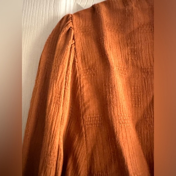 Brown Smocked v-neck - Picture 5 of 7